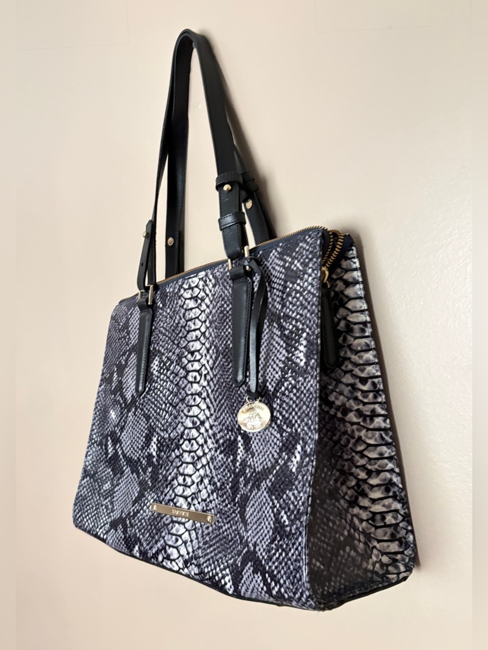 Brahmin Black & Gray Snakeskin Embossed Leather Satchel Tote Bag purse chic EUC